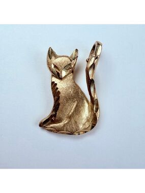 14K Solid Yellow Gold Sitting Kitty Cat Tail Vintage Charm Pendant Necklace